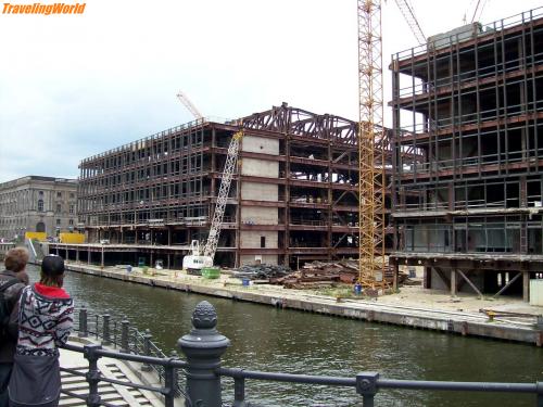 Deutschland: 100_1566 / Die Reste vom Palast der Republik in Berlin