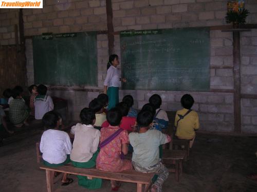 Myanmar: DSCN0427 / Dorfschule am Inlesee