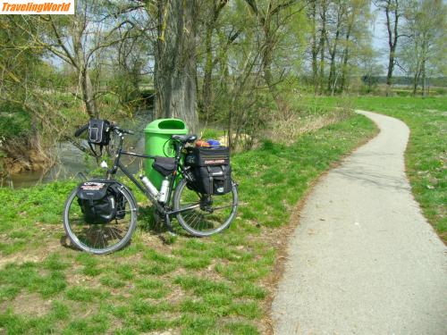 Deutschland: Bild 020 / 23.04.2008 Fahrradweg am Itz.