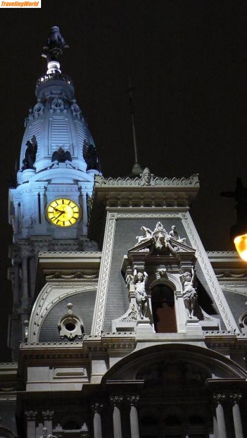 USA: 1.JPG / City Hall in Philadelphia bei Nacht