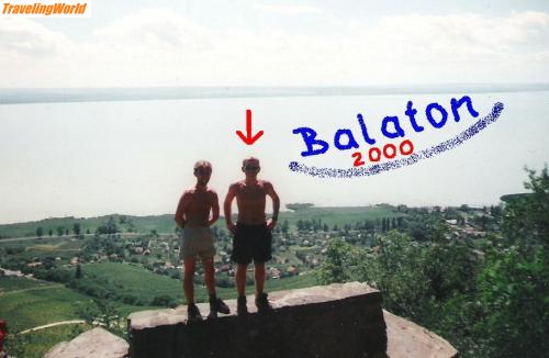 Schweiz: Balaton Badacsony123 / Noch ein Pic vom Balaton...  heiß war´s da.  Der Pfeil zeigt auf mich.  ;)