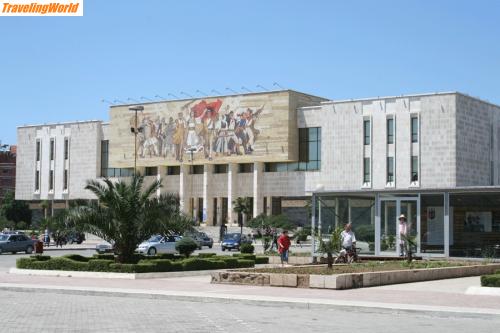 Albanien: Tirana-Nationalmuseum / Tirana-Nationalmuseum