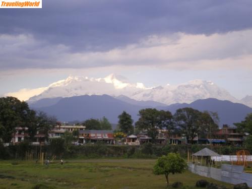 Nepal: IMGP0081 (FILEminimizer) / in Pokhara erscheinen die Eisriesen zum Greifen nah