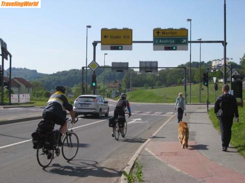 Bosnien und Herzegowina: IMG_4174 / Grenzübergang Österreich-Slovenija, so gegen 9.45 Uhr...